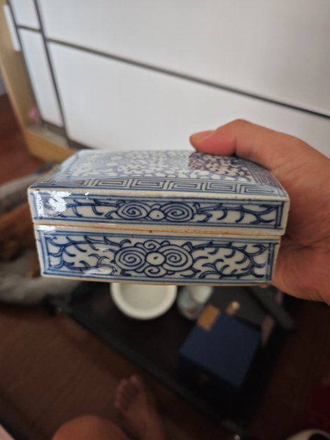 古玩陶瓷清中期青花印泥盒拍賣，當(dāng)前價格1380元