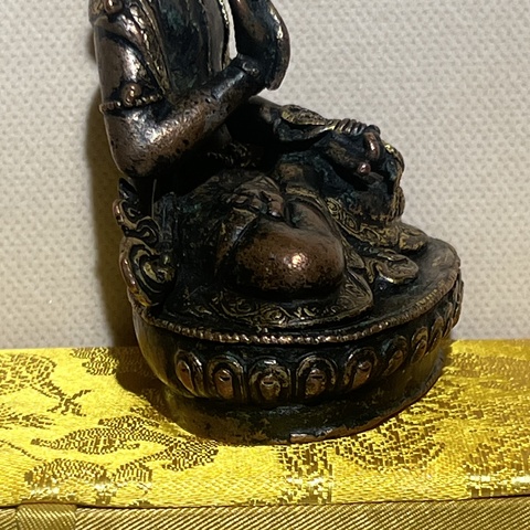 古玩銅器銅佛像真品鑒賞圖