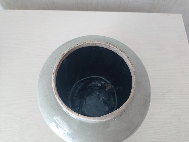 古玩陶瓷清末民初花蝶紋罐拍賣,當前價格58元
