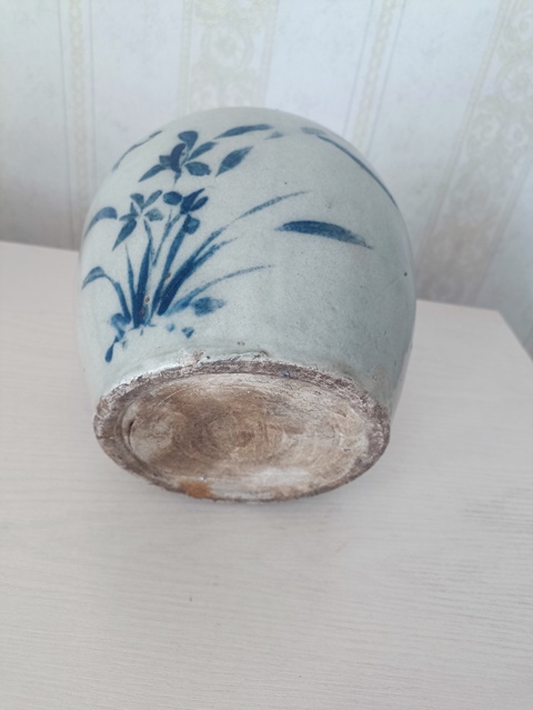 古玩陶瓷清末民初花蝶紋罐拍賣,當前價格58元