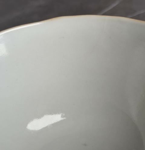 古玩陶瓷粉彩花卉紋花口碗真品鑒賞圖