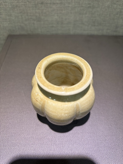 古玩陶瓷瓜棱罐拍賣,當前價格2200元