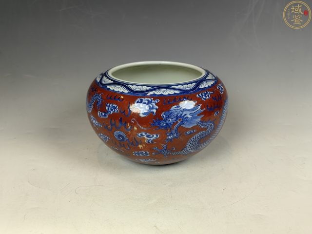 古玩陶瓷珊瑚紅青花龍紋水洗真品鑒賞圖