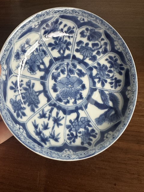 古玩陶瓷康熙·青花開窗花卉紋杯碟一套 真品鑒賞圖