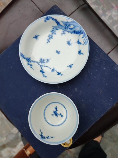 古玩陶瓷青花梅花紋杯碟，疑似復(fù)窯真品鑒賞圖
