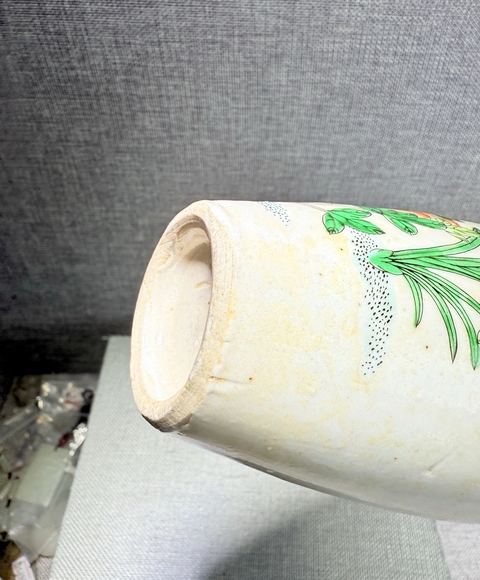 古玩陶瓷五彩花卉紋瓶真品鑒賞圖