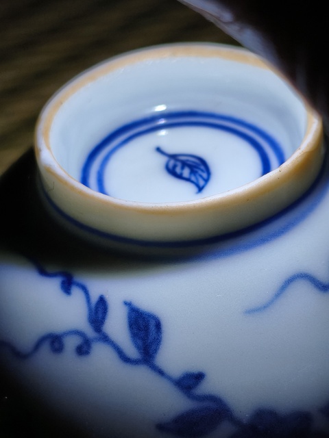 古玩陶瓷青花蝴蝶紋杯真品鑒賞圖