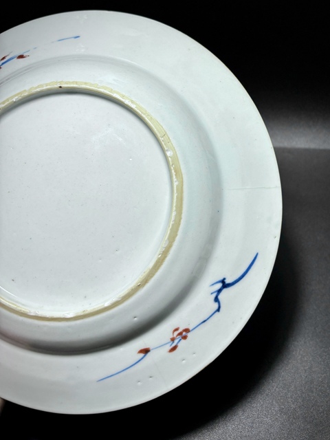 古玩陶瓷【著名出版物同款】清康熙·青花五彩書卷開窗“喜上梅梢”花鳥紋盤拍賣,當前價格1580元