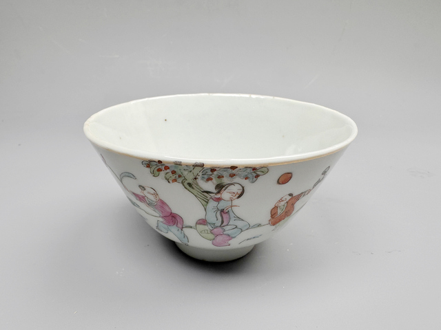 古玩陶瓷清同治·粉彩庭院教子圖茶圓拍賣，當(dāng)前價格1008元