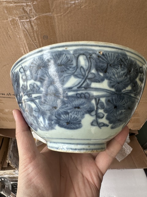 古玩陶瓷青花歲寒三友圖茶碗真品鑒賞圖