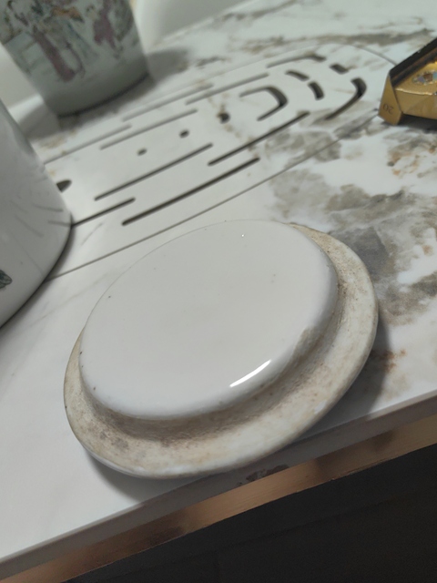 古玩陶瓷粉彩花卉紋提梁壺真品鑒賞圖