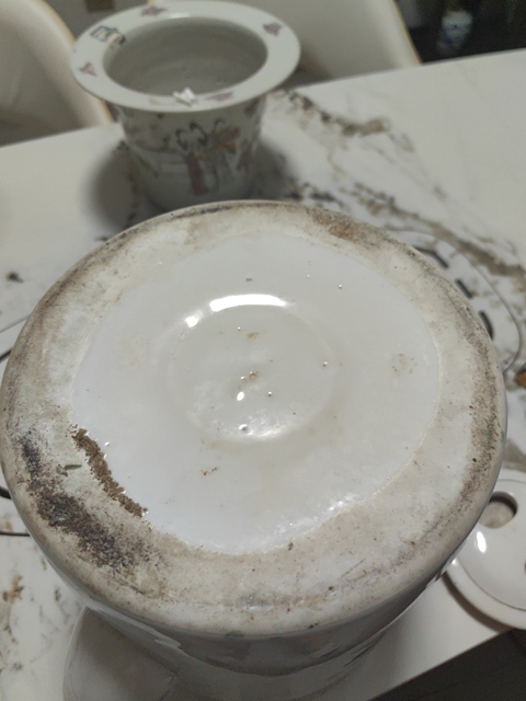 古玩陶瓷粉彩花卉紋提梁壺真品鑒賞圖
