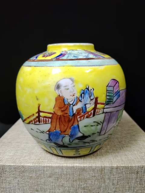 古玩陶瓷晚清光緒粉彩人物罐尺寸高9.5cm拍賣，當(dāng)前價(jià)格1888元