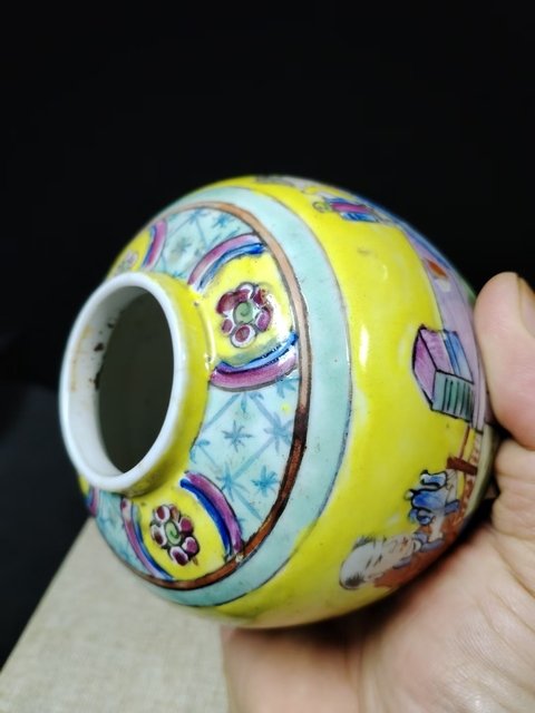 古玩陶瓷晚清光緒粉彩人物罐尺寸高9.5cm拍賣，當(dāng)前價(jià)格1888元