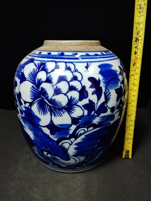 古玩陶瓷（全品）清中期道咸青花牡丹洞石花大罐尺寸高22cm拍賣，當前價格1200元