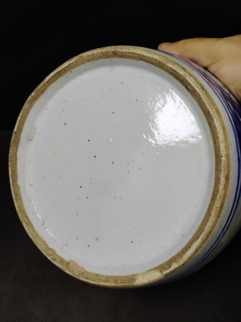 古玩陶瓷（全品）清中期道咸青花牡丹洞石花大罐尺寸高22cm拍賣，當前價格1200元