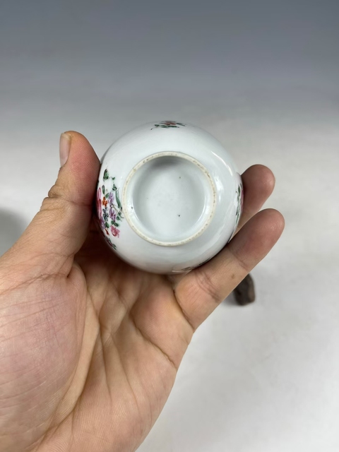 古玩陶瓷折枝花卉紋廣彩杯盤真品鑒賞圖