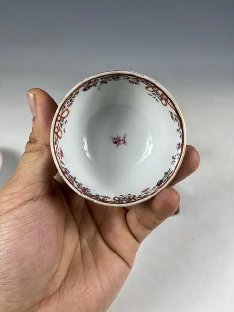 古玩陶瓷折枝花卉紋廣彩杯盤真品鑒賞圖