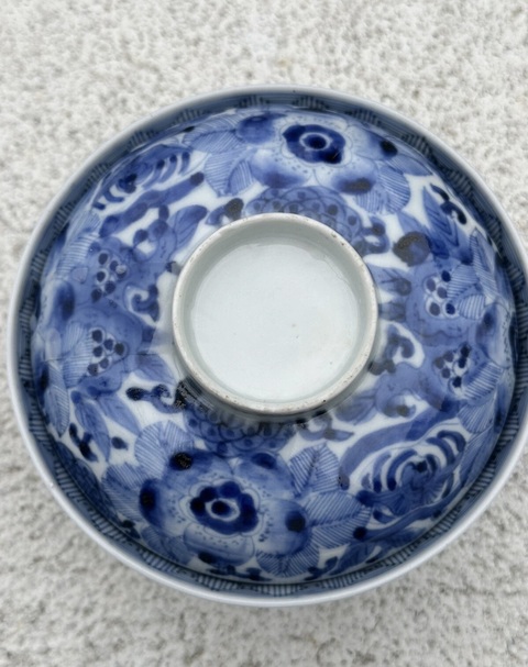古玩陶瓷青花蓋碗真品鑒賞圖