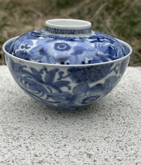 古玩陶瓷青花蓋碗真品鑒賞圖