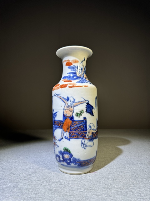 古玩陶瓷全品清代晚期斗彩封神榜題材雷震子拜師姜***瓶拍賣，當前價格11000元