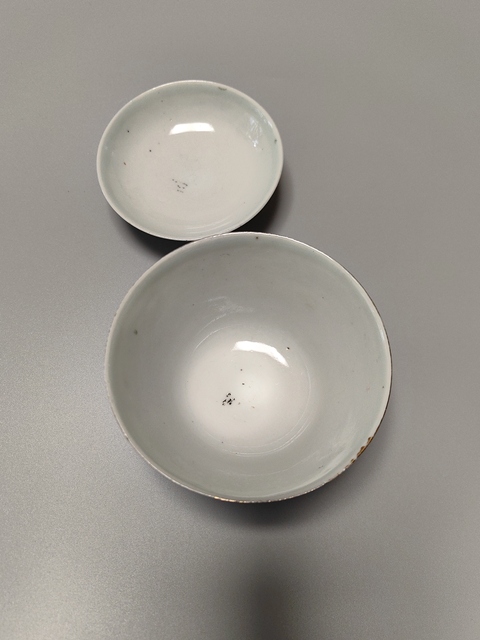 古玩陶瓷粉彩仕女嬰戲圖蓋碗拍賣,當前價格1800元