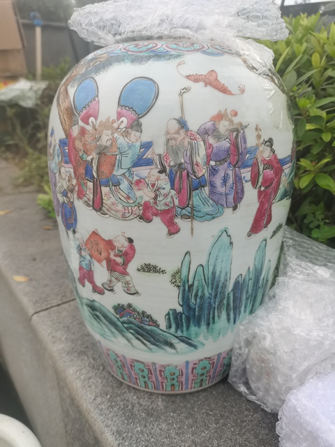 古玩陶瓷清晚·粉彩群仙祝壽紋冬瓜罐 真品鑒賞圖