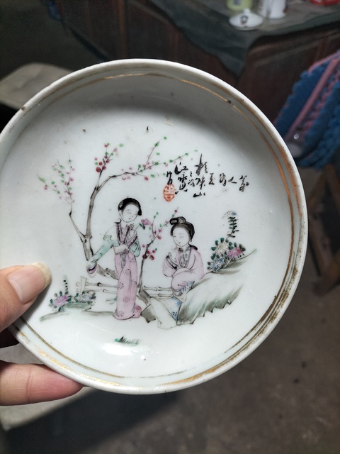 古玩陶瓷粉彩人物仕女盤拍賣，當前價格1200元