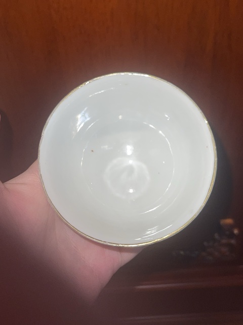 古玩陶瓷粉彩花卉紋茶圓真品鑒賞圖