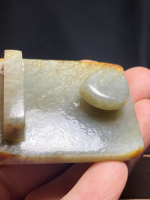 古玩玉器（一口價放漏）老料幾十年工和田玉鑲嵌老銀帶扣拍賣，當前價格3800元