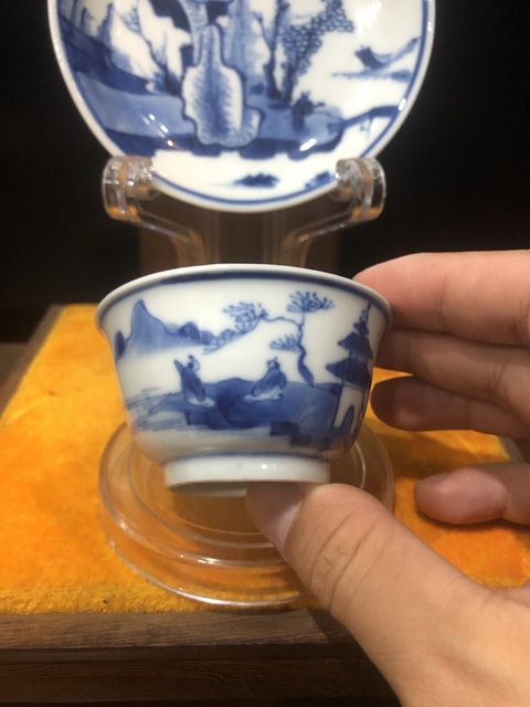 古玩陶瓷（館藏級(jí)杯碟）清·康熙·對(duì)弈圖·青花杯碟套裝拍賣，當(dāng)前價(jià)格0元