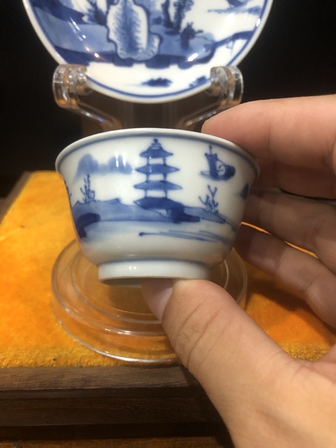 古玩陶瓷（館藏級(jí)杯碟）清·康熙·對(duì)弈圖·青花杯碟套裝拍賣，當(dāng)前價(jià)格0元