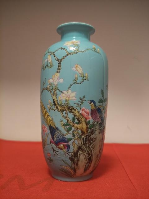 古玩陶瓷松石綠釉粉彩花鳥紋燈籠瓶拍賣,當前價格1500元