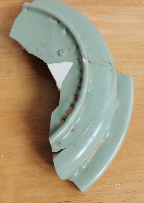 古玩陶瓷青瓷滿釉支燒折沿洗真品鑒賞圖