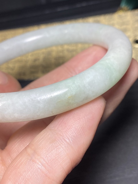 古玩玉器清代天然翡翠手鐲拍賣，當(dāng)前價(jià)格9500元
