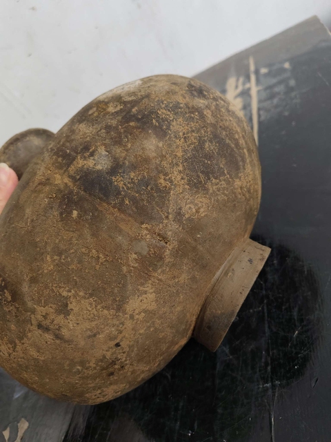 古玩陶瓷罕見珍品秦漢灰陶彩繪線條紋繭形壺拍賣，當前價格3980元