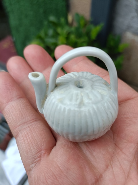 古玩陶瓷晚清德化白瓷瓜楞執壺硯滴拍賣,當前價格980元