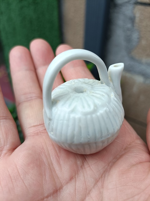 古玩陶瓷晚清德化白瓷瓜楞執壺硯滴拍賣,當前價格980元