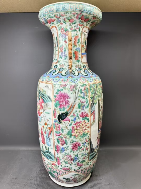 古玩陶瓷粉彩刀馬人瓶真品鑒賞圖