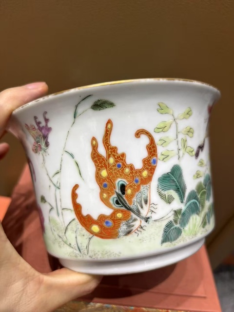 古玩陶瓷粉彩碗真品鑒賞圖