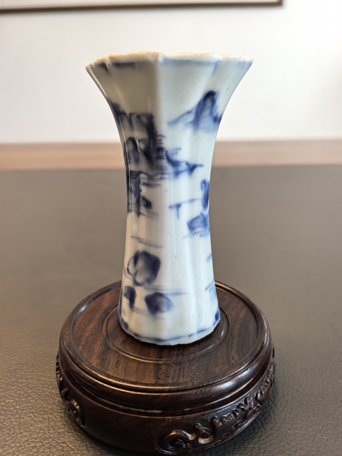 古玩陶瓷青花山水人物紋花觚真品鑒賞圖