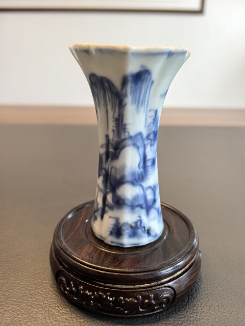 古玩陶瓷青花山水人物紋花觚真品鑒賞圖