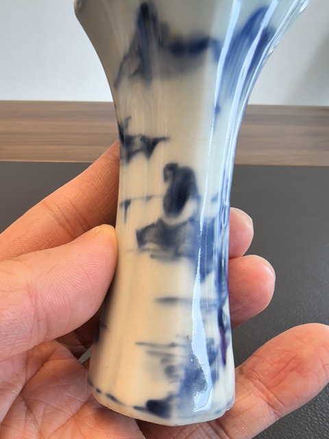 古玩陶瓷青花山水人物紋花觚真品鑒賞圖