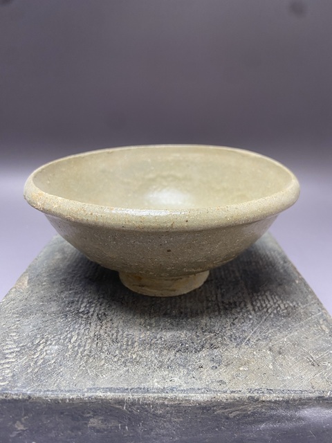 古玩陶瓷元代龍泉窯青釉碗真品鑒賞圖