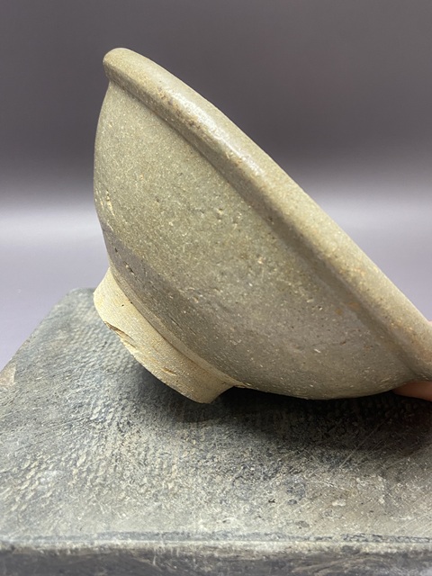 古玩陶瓷元代龍泉窯青釉碗真品鑒賞圖