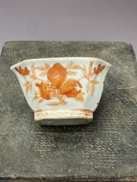 古玩陶瓷清同治礬紅福壽三多五福同壽八角碗拍賣，當前價格980元
