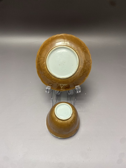 古玩陶瓷清康熙外紫金釉內青花花卉紋杯碟拍賣，當前價格2890元