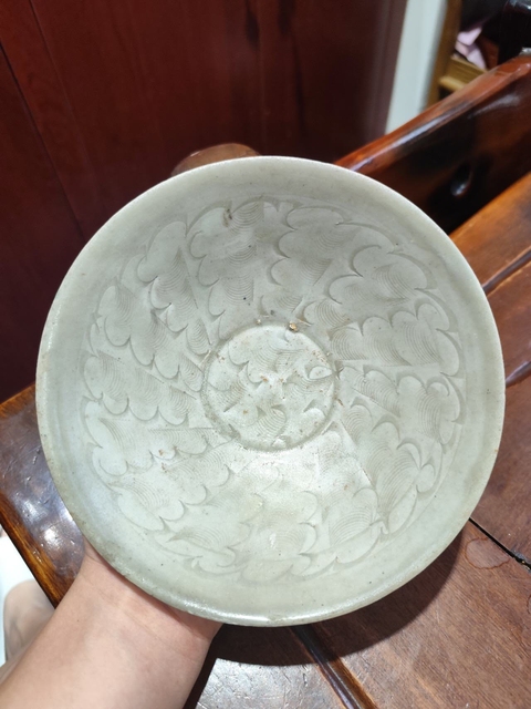 古玩陶瓷南宋青白釉刻云氣紋賞碗拍賣，當(dāng)前價(jià)格3980元