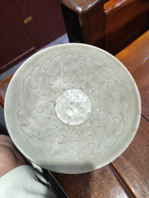 古玩陶瓷南宋青白釉刻云氣紋賞碗拍賣，當(dāng)前價(jià)格3980元