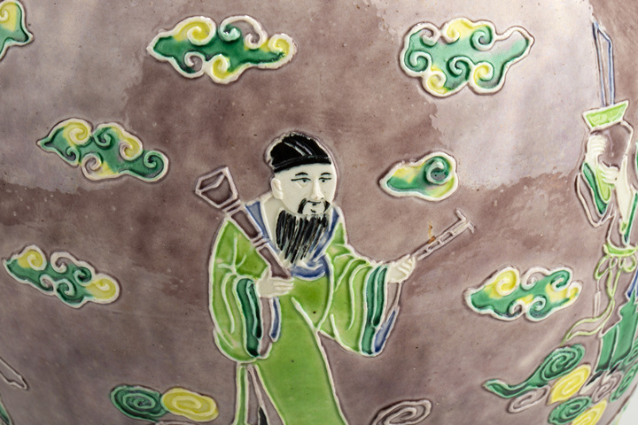 古玩陶瓷晚清民國(guó)·仿琺華彩八仙人物紋大梅瓶真品鑒賞圖